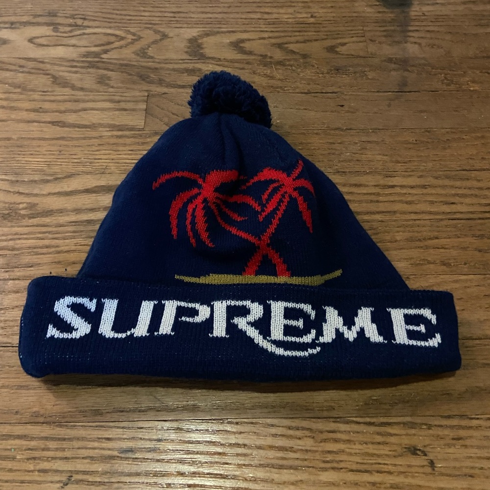 Supreme winter hat (dark blue) feel free to cut the pompom of lol